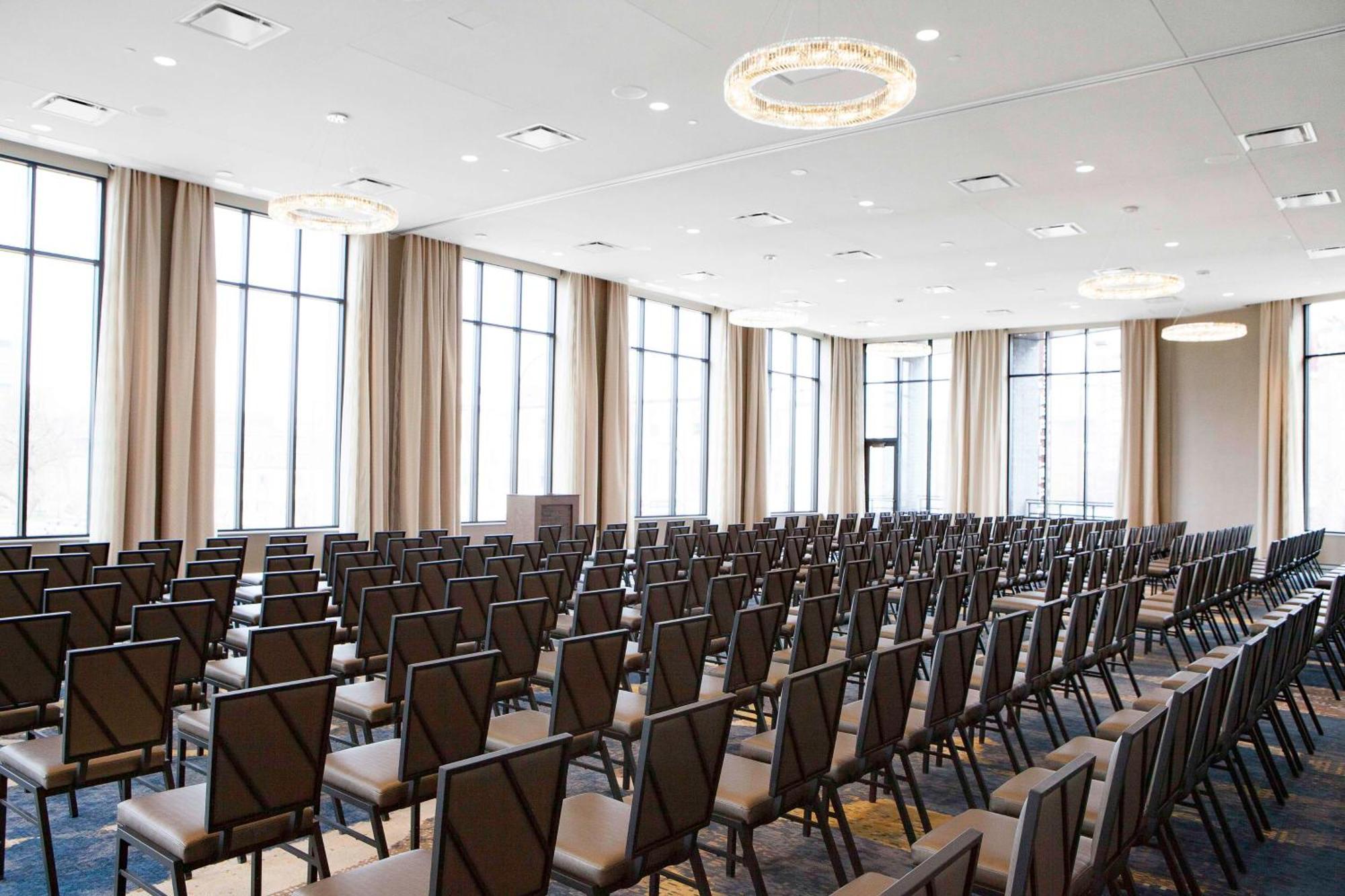 Hilton Garden Inn Minneapolis - University Area Exterior photo