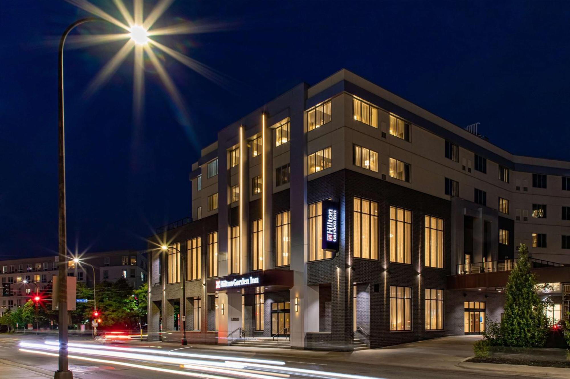 Hilton Garden Inn Minneapolis - University Area Exterior photo